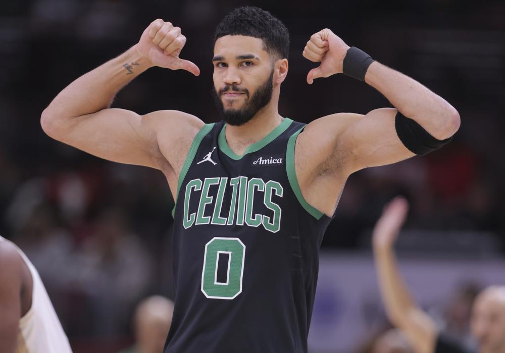 尼亚的年轻 尼亚的年轻